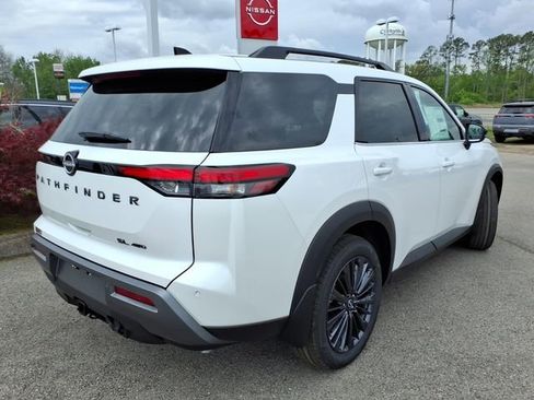 New 2026 Nissan Pathfinder SL AWD/4WD image 3