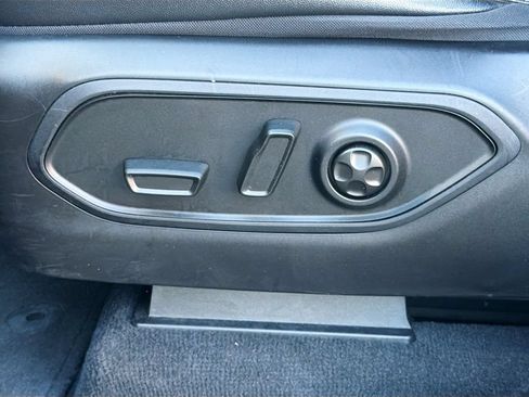 Used 2024 Jeep Grand Cherokee Altitude AWD/4WD image 25
