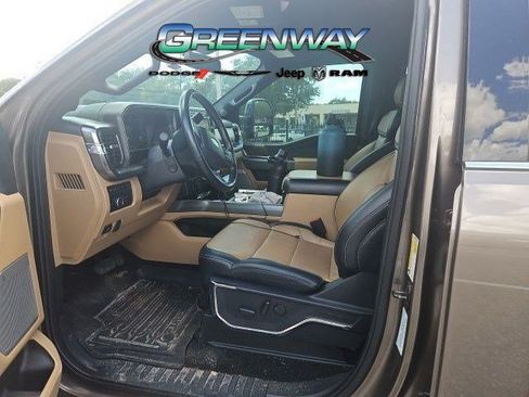 Used 2023 Ford F350 Lariat w/ Lariat Ultimate Package AWD/4WD image 19