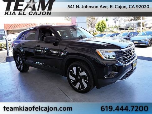 Used 2024 Volkswagen Atlas Cross Sport SE FWD image 9