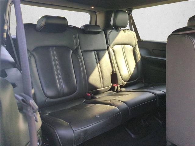 Used 2023 Jeep Wagoneer L Series II AWD/4WD image 20