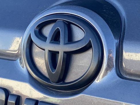 Certified 2019 Toyota 4Runner SR5 image 4