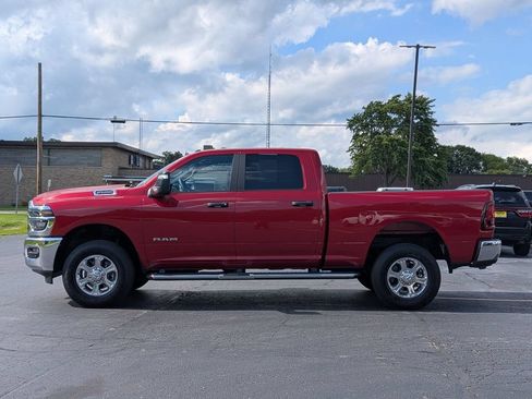 Used 2026 RAM 2500 Big Horn AWD/4WD image 4