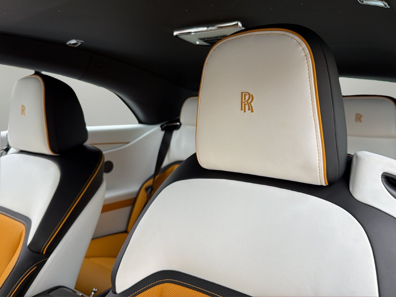 Certified 2025 Rolls-Royce Spectre Black Badge AWD/4WD image 15
