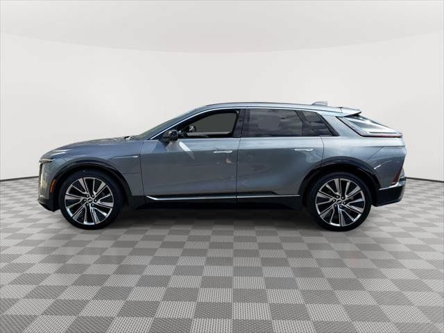 Used 2023 Cadillac Lyriq 2WD image 4