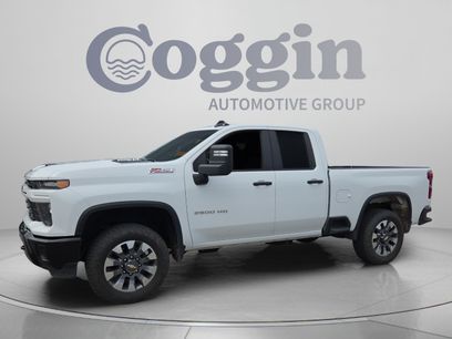 Used 2025 Chevrolet Silverado 2500 Custom w/ Custom Value Package