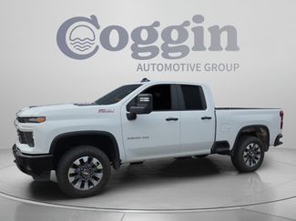 Used 2025 Chevrolet Silverado 2500 Custom w/ Custom Value Package AWD/4WD video 1