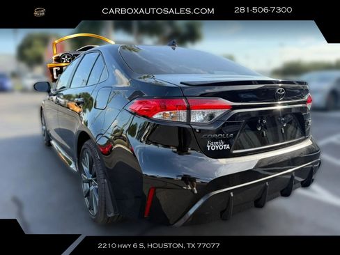 Used 2026 Toyota Corolla SE FWD image 3