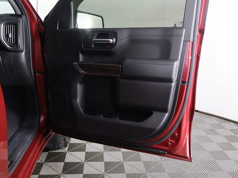 Used 2019 Chevrolet Silverado 1500 LT image 20