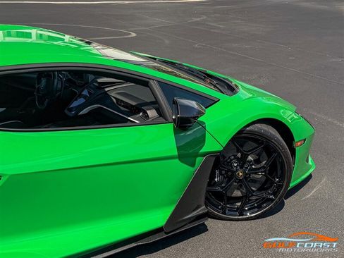 Used 2024 Lamborghini Revuelto AWD/4WD image 67