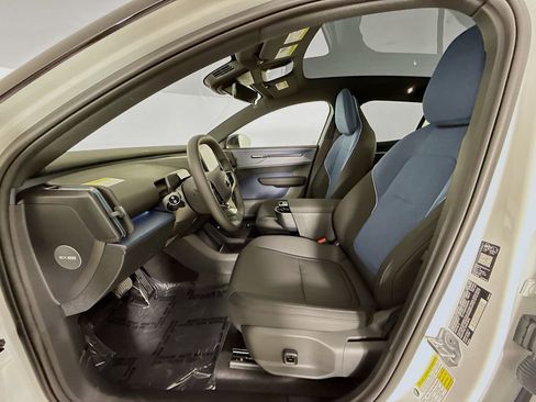 New 2026 Volvo EX30 Plus w/ Protection Package Premier image 20