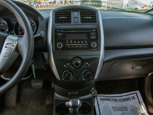 Used 2017 Nissan Versa SV FWD image 15