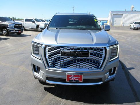 Certified 2024 GMC Yukon Denali AWD/4WD image 12