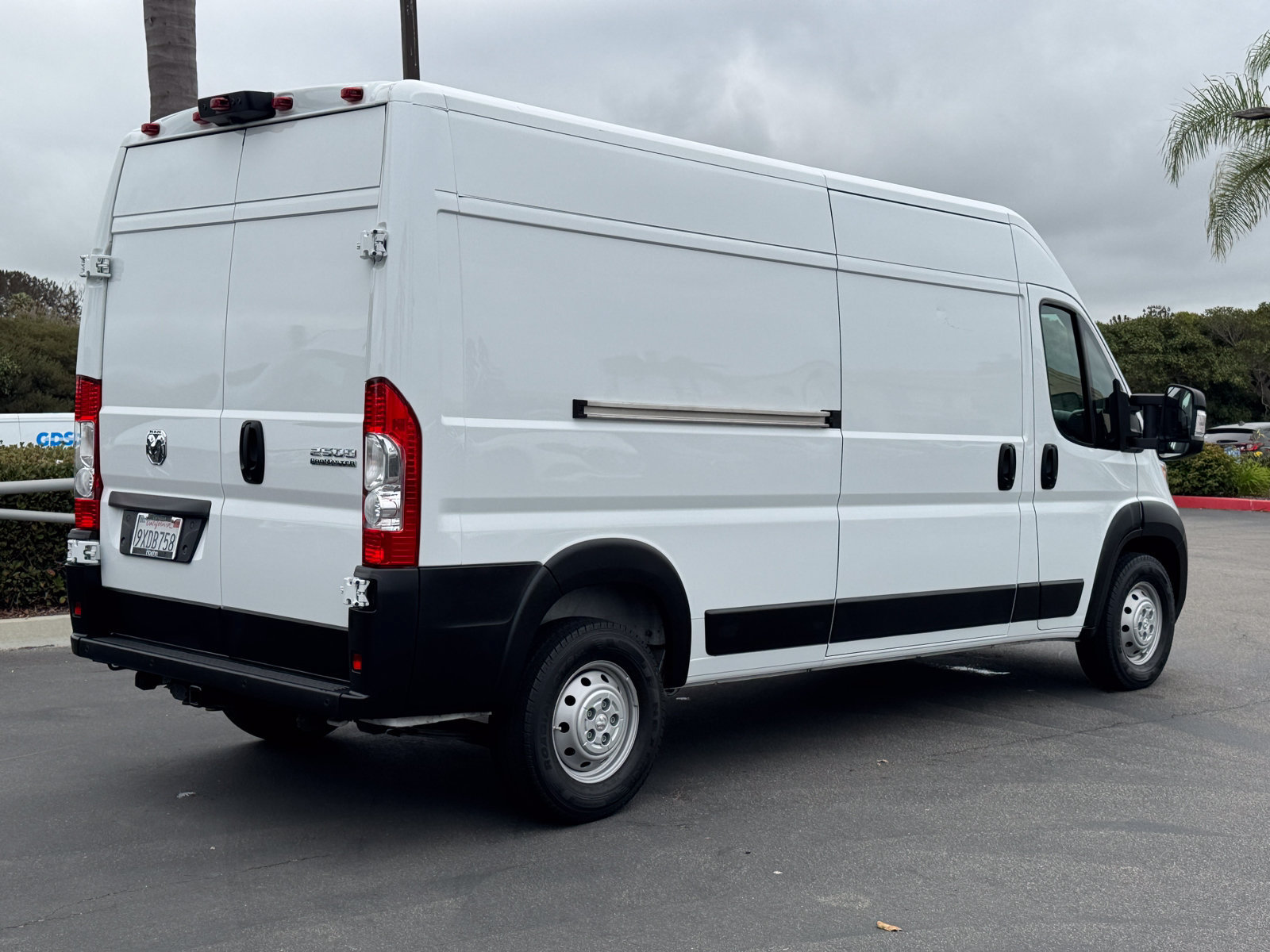 Used 2023 RAM ProMaster 2500 w/ Driver Convenience Group FWD image 12