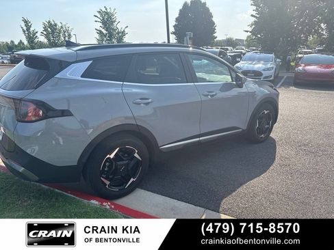 Certified 2026 Kia Sportage EX w/ EX Panorama Roof Package FWD image 6