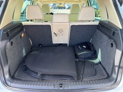 Used 2017 Volkswagen Tiguan Wolfsburg Edition image 35
