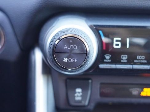 Certified 2025 Toyota RAV4 XLE image 25