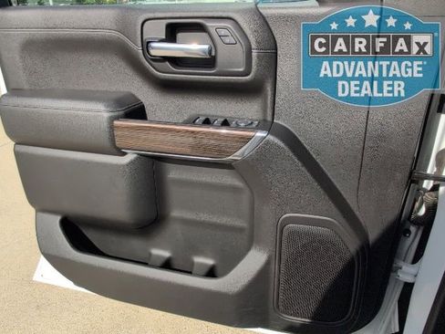 Certified 2022 Chevrolet Silverado 1500 RST AWD/4WD image 15