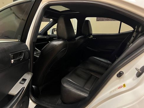 Used 2014 Lexus IS 350 w/ F Sport Package RWD image 18
