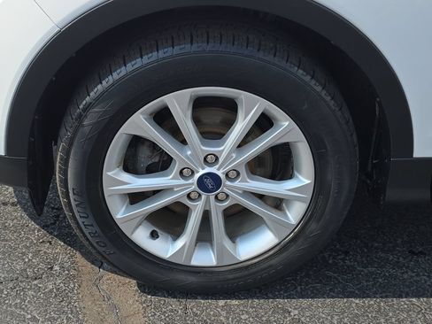 Used 2018 Ford Escape SEL w/ Ford Safe & Smart Package FWD image 33