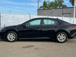 Used 2025 Toyota Camry LE FWD video 2