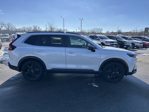 Used 2023 Honda CR-V Sport Touring image 3