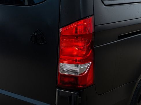 Used 2021 Mercedes-Benz Metris Passenger image 29