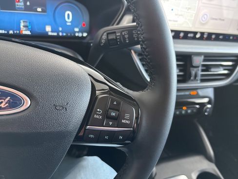 Used 2024 Ford Escape Platinum image 14