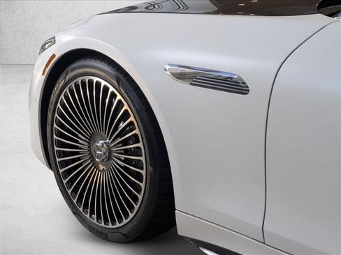 Used 2026 Mercedes-Benz Maybach SL 680 image 22