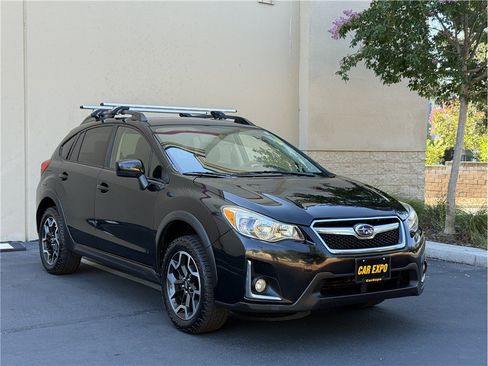 Used 2017 Subaru Crosstrek 2.0i Premium AWD/4WD image 1