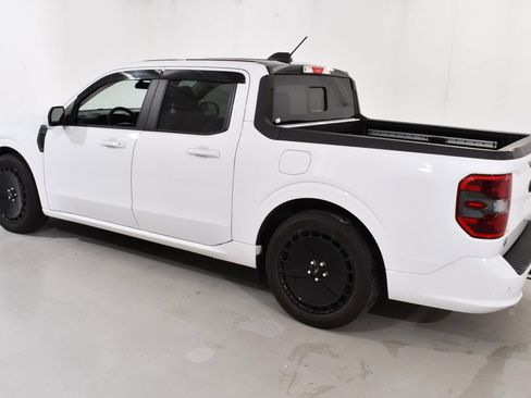 Used 2025 Ford Maverick Lobo AWD/4WD image 15