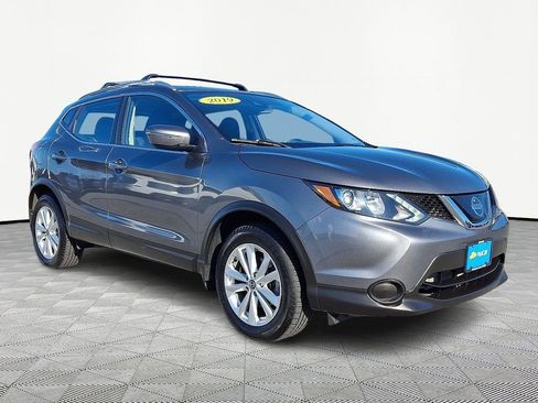 Used 2019 Nissan Rogue Sport SV image 1