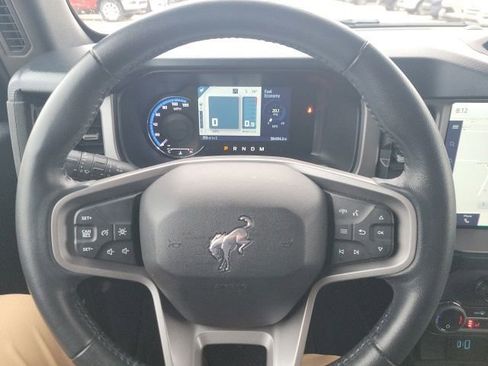 Used 2023 Ford Bronco Outer Banks image 16