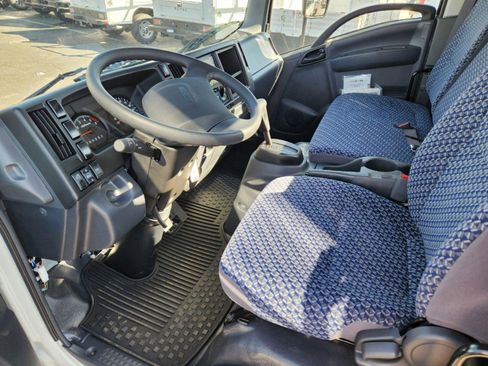 New 2025 Chevrolet Low Cab Forward image 24