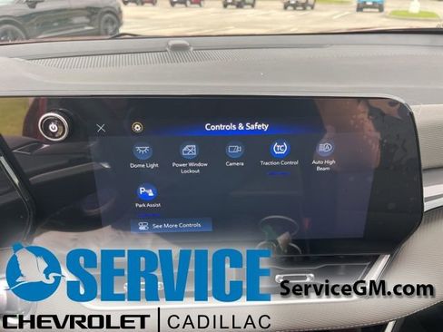 Used 2025 Chevrolet Equinox LT w/ Convenience Package II FWD image 28