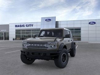 New 2025 Ford Bronco Badlands video 2