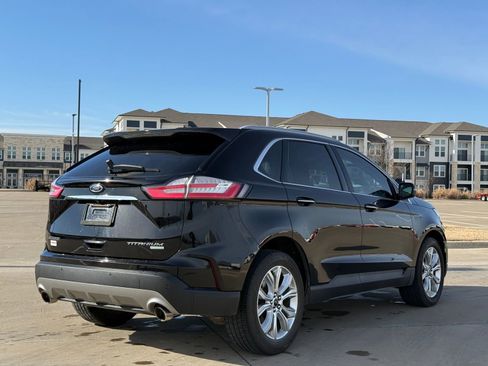 Used 2020 Ford Edge Titanium image 8