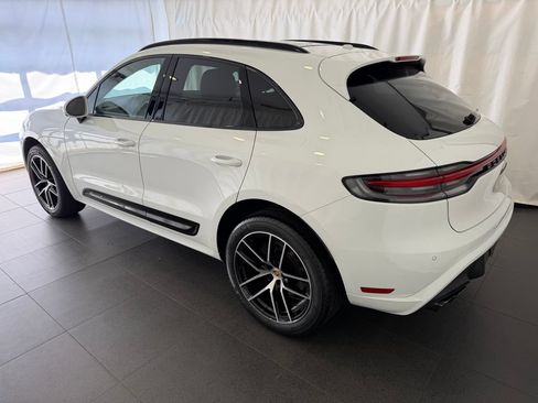 Certified 2024 Porsche Macan Turbo AWD/4WD image 3