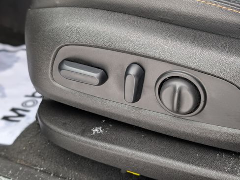 Used 2018 Chevrolet Equinox Premier image 33