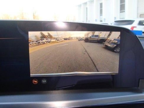 New 2025 Cadillac Lyriq Luxury w/ LPO, Bronce Accent Package image 14