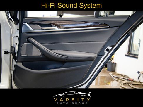 Used 2021 BMW 540i w/ Executive Package image 24