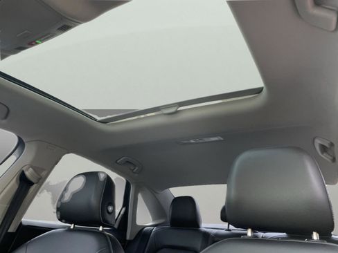 Used 2023 Volkswagen Jetta SE w/ Panoramic Sunroof Package image 20