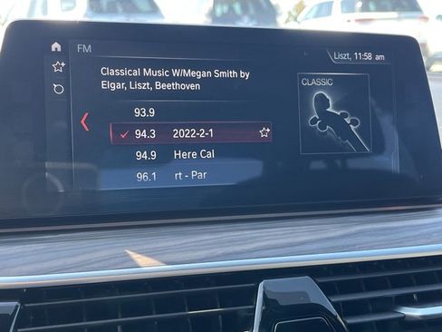 Used 2017 BMW 540i w/ Premium Package image 38