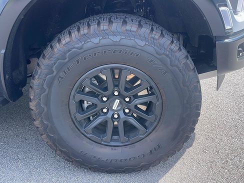 Used 2025 Ford F150 Raptor AWD/4WD image 9