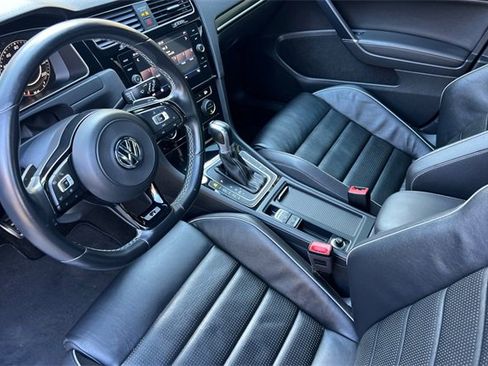 Used 2019 Volkswagen Golf R 4-Door image 10