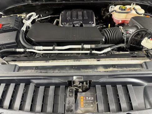 Used 2022 Chevrolet Silverado 1500 Custom w/ Safety Confidence Package AWD/4WD image 33