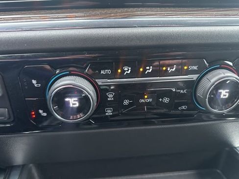 Used 2023 Chevrolet Silverado 1500 RST image 21