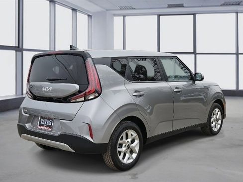 Used 2024 Kia Soul LX w/ Option Group 015 image 6