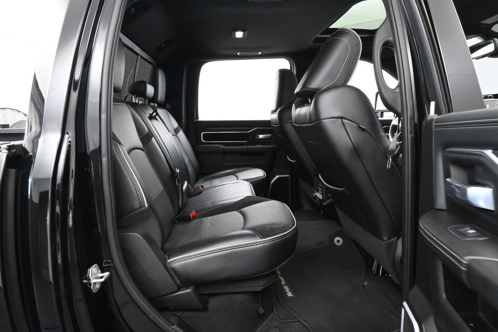 Used 2024 RAM 2500 Laramie w/ Night Edition AWD/4WD image 39