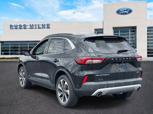 Used 2023 Ford Escape Platinum w/ Premium Technology Package AWD/4WD image 5